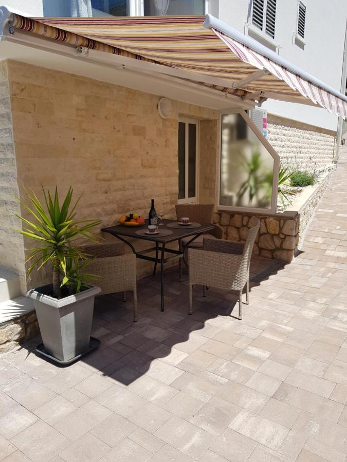 Apartments Sun Dance With Heated Pool Novalja Exterior foto